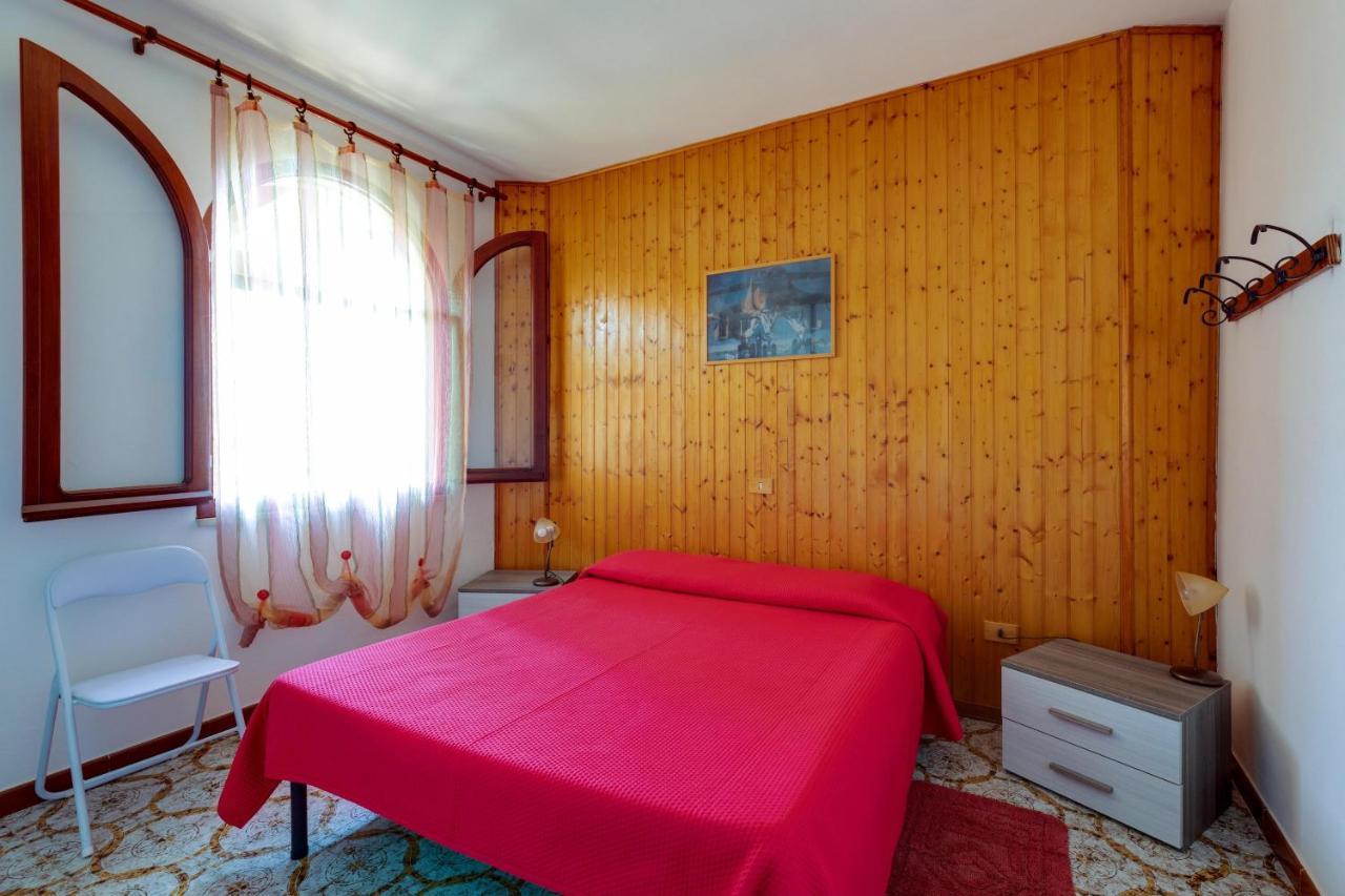 Villa La Terrazza Sul Mare Magomadas Exterior foto